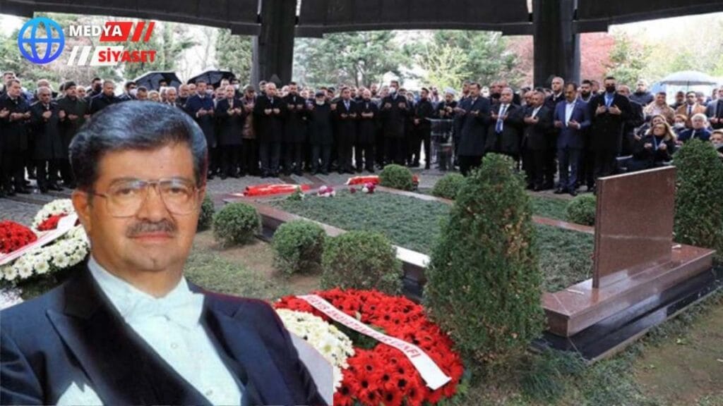 8’inci Cumhurbaşkanı Turgut Özal mezarı başında anıldı