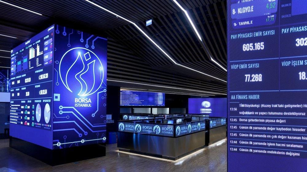 Borsa günün ilk yarısında rekor seviyeyi gördü