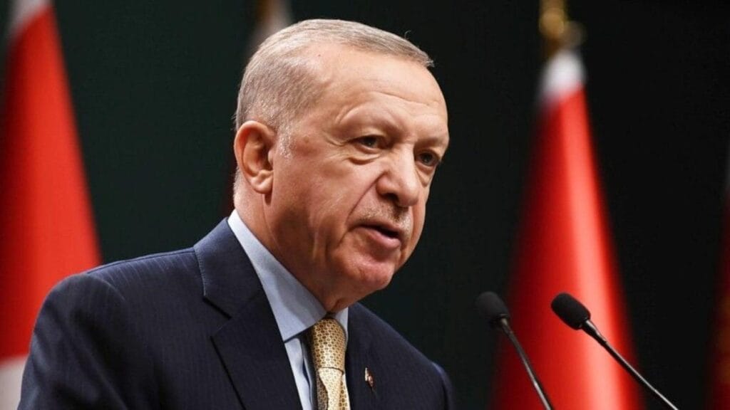 Cumhurbaşkanı Erdoğan’dan emeklilikte yaşa takılanlar (EYT) açıklaması