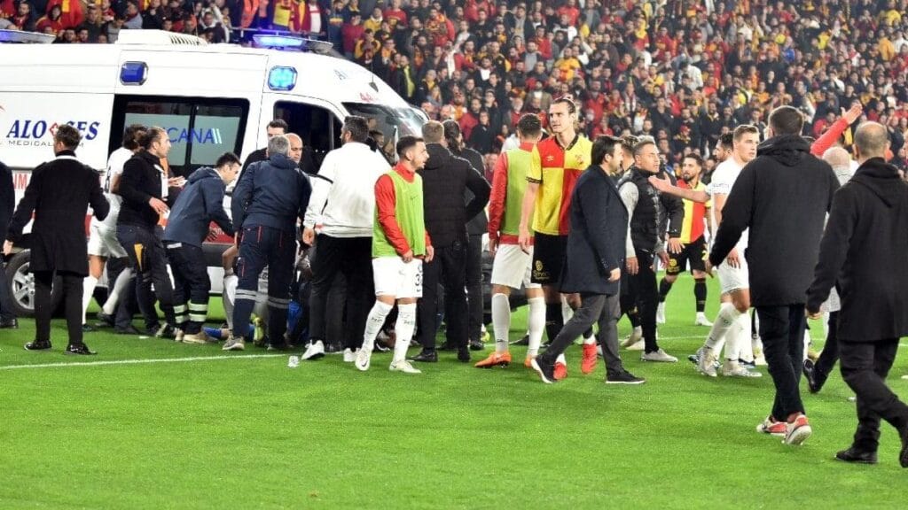 Göztepe Altay derbisi hakkında karar verildi