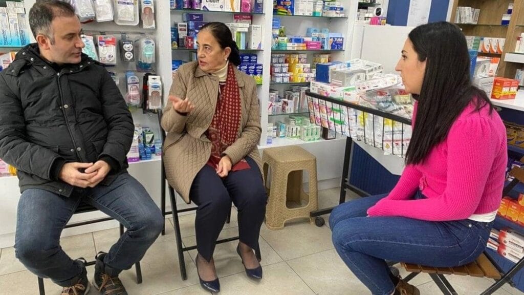 İlaç yok diye eczacıya saldırı