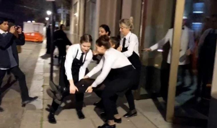 İngiltere’de aktivistler Nusret’in Londra’daki restoranını bastı