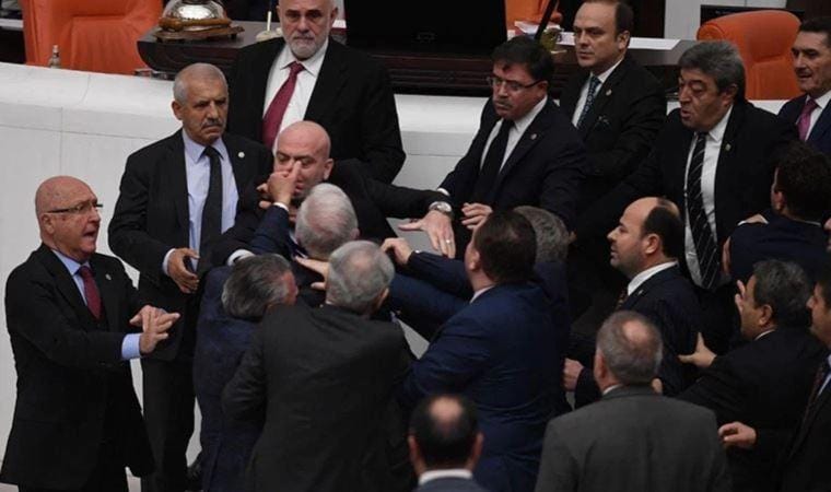 İYİ Parti, AKP’li Zafer Işık hakkında ‘öldürmeye tam teşebbüs’ten suç duyurusunda bulunacak
