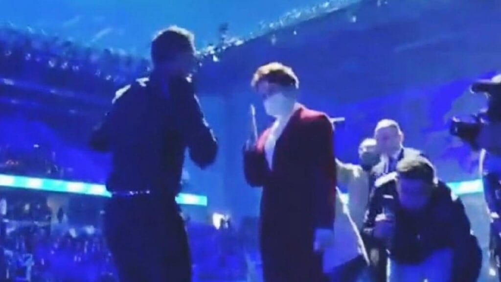 Mustafa Sandal istedi, Meral Akşener ‘Aya benzer’ dansı yaptı