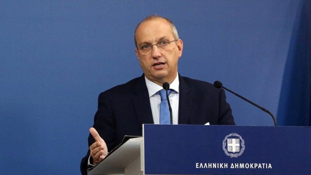 Yunanistan’dan Çavuşoğlu’na yanıt: Gelecek yıla vurgu yaptılar