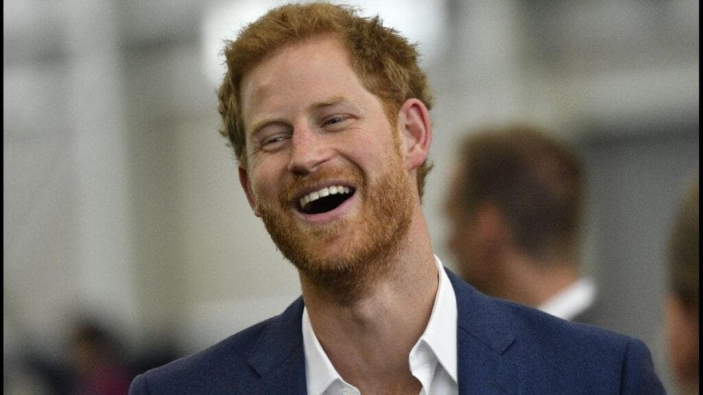 Prens Harry, sansasyonel kitabıyla yine gündemde: Annesinin ölümü, William ile ilişkisi ve bekaret tartışması…