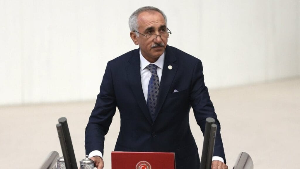 AKP Adıyaman Milletvekili Yakup Taş enkaz altında