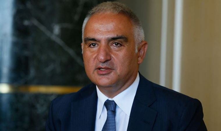 Kültür ve Turizm Bakanı Ersoy: ‘Vatandaşlarımız sağlam raporu verilen binalara geçebilir’