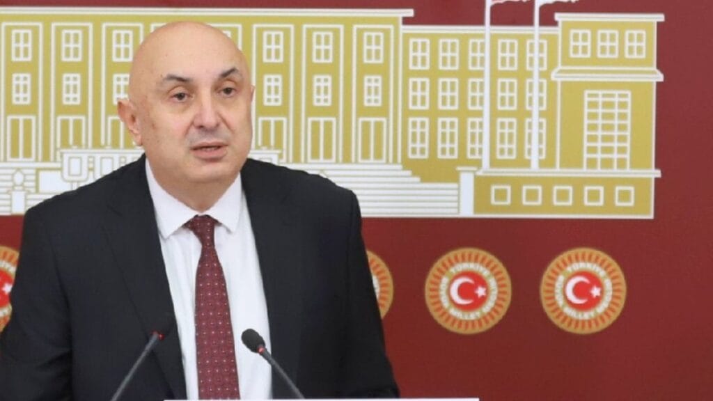 Özkoç: Afet bölgesi ilanı doğru bir adım, OHAL’e karşıyız