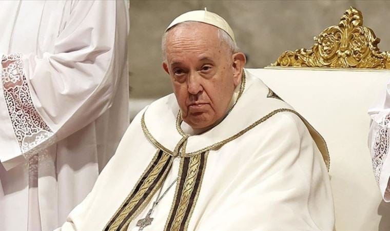 Papa’dan depremzedeler için çağrı