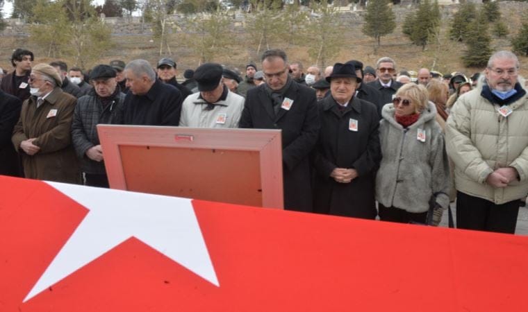 Yargıtay Onursal Cumhuriyet Başsavcısı Vural Savaş son yolculuğuna uğurlandı
