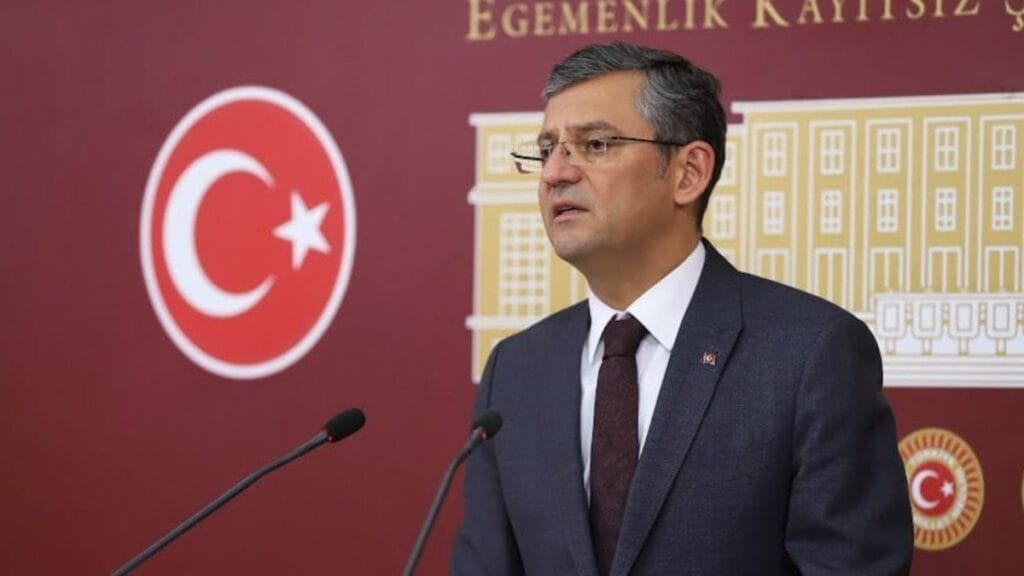 CHP’li Özel: Kızılay’ın stratejik planı baştan aşağı intihal