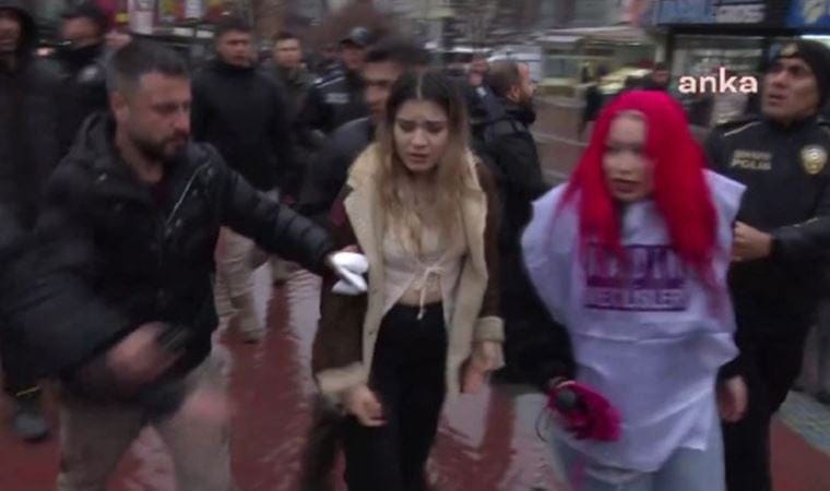 ‘Hükümet istifa’ sloganı atan kadınlar gözaltına alındı!