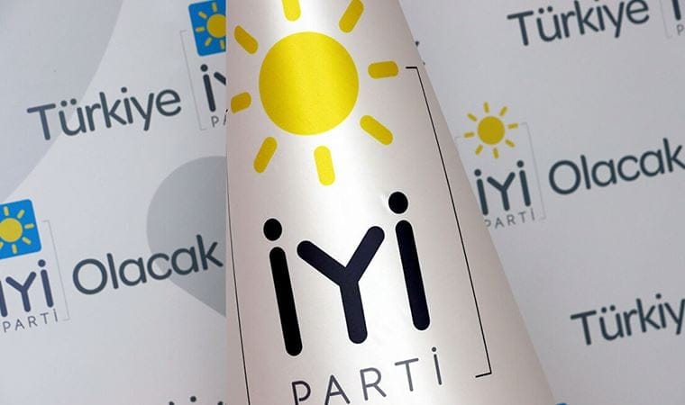 İYİ Partili Tamer Kavukoğlu’ndan ‘beyaz toros’ paylaşımı: Yenilmeyiz
