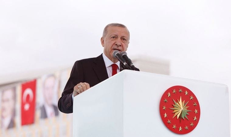 Erdoğan’dan yeni bir ‘U dönüşü’… Yurtdışına gidenleri önce aşağıladı, şimdi dönüş sözü verdi!