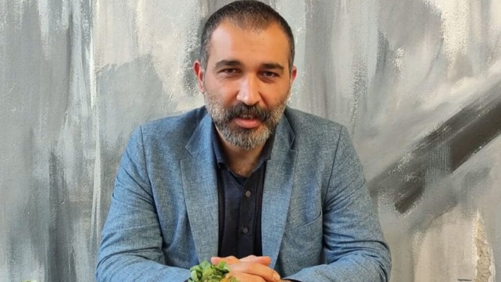 Barış Atay: Bu ucuz numaralara karnımız tok