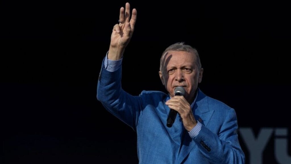 Reuters: Erdoğan iktidarını tehdit eden kriz