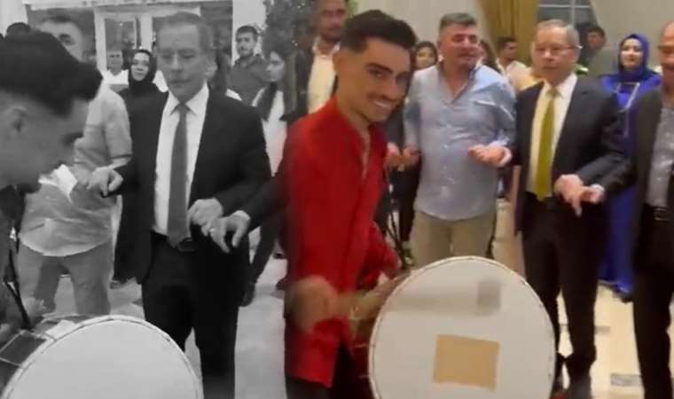 Abdüllatif Şener’den eleştirilere Halaylı yanıt