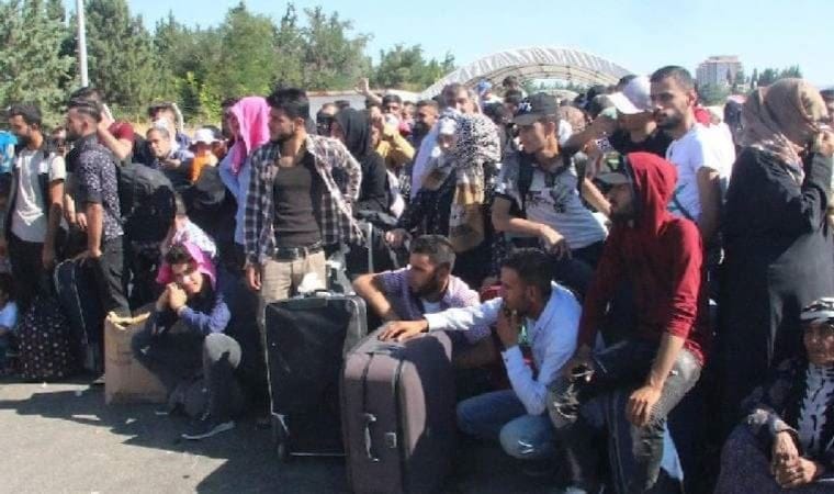 CHP’den Bakanı Ali Yerlikaya’ya ‘Suriyeli’ soruları: ‘Kimlik bilgileri nasıl ele nasıl geçti?’