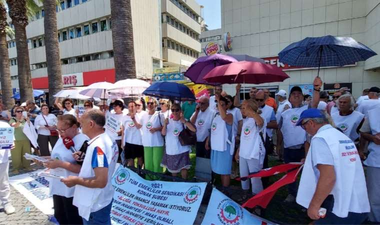 Emekliler zam protestosu: Zammını al başına çal!