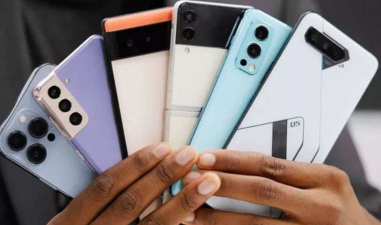 Tartışma konusu olmuştu: Bakan Şimşek’ten ‘öğrencilere vergisiz telefon’ açıklaması
