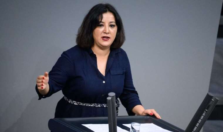 Alman milletvekili Gökay Akbulut Türkiye’de tutuklandı