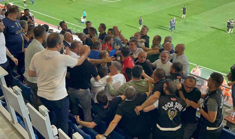 Kasımpaşa-MKE Ankaragücü maçında protokol tribününde kavga çıktı!