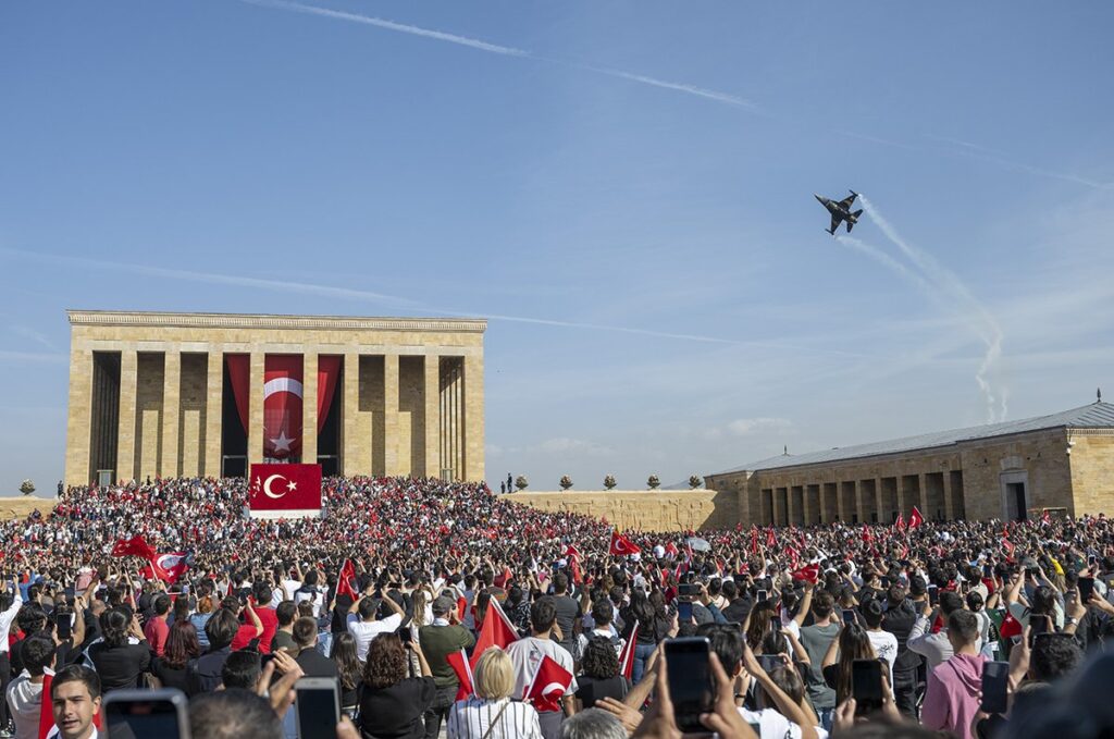 Cumhuriyet’in 100’üncü yılında Anıtkabir’de ziyaretçi rekoru