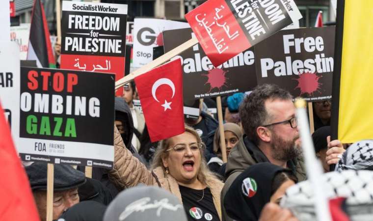 Gazze’ye destek yürüyüşünde ‘cihad’ çağrısı