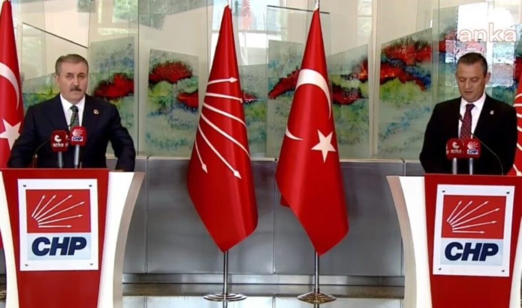 BBP Genel Başkanı Mustafa Destici’den CHP Genel Başkanı Özel’e ziyaret