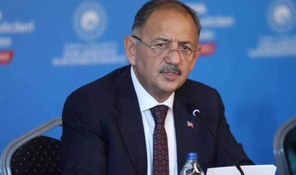 Çevre ve Şehircilik Bakanı Mehmet Özhaseki sağlık sorunlarını gerekçe gösterdi. İstifa etti