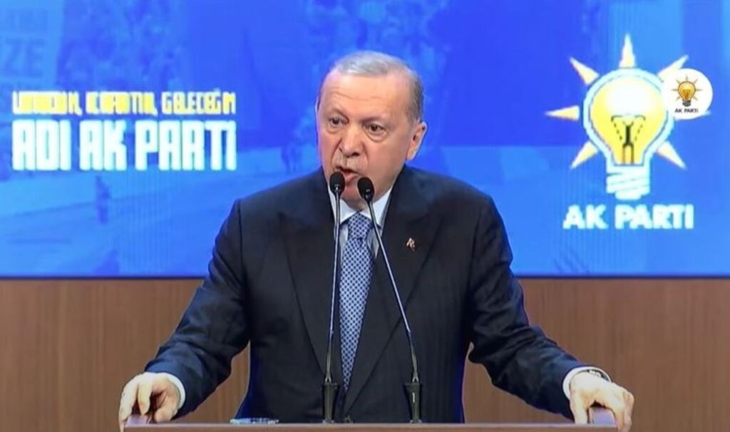 Cumhurbaşkanı ve AKP Genel Başkanı Erdoğan partisini uyardı: ‘…sizlere hakkımı helal etmiyorum’