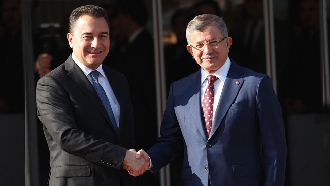 Ali Babacan ‘birleşme için görüşüyoruz’ demişti: Gelecek Partisi’nden yanıt gecikmedi