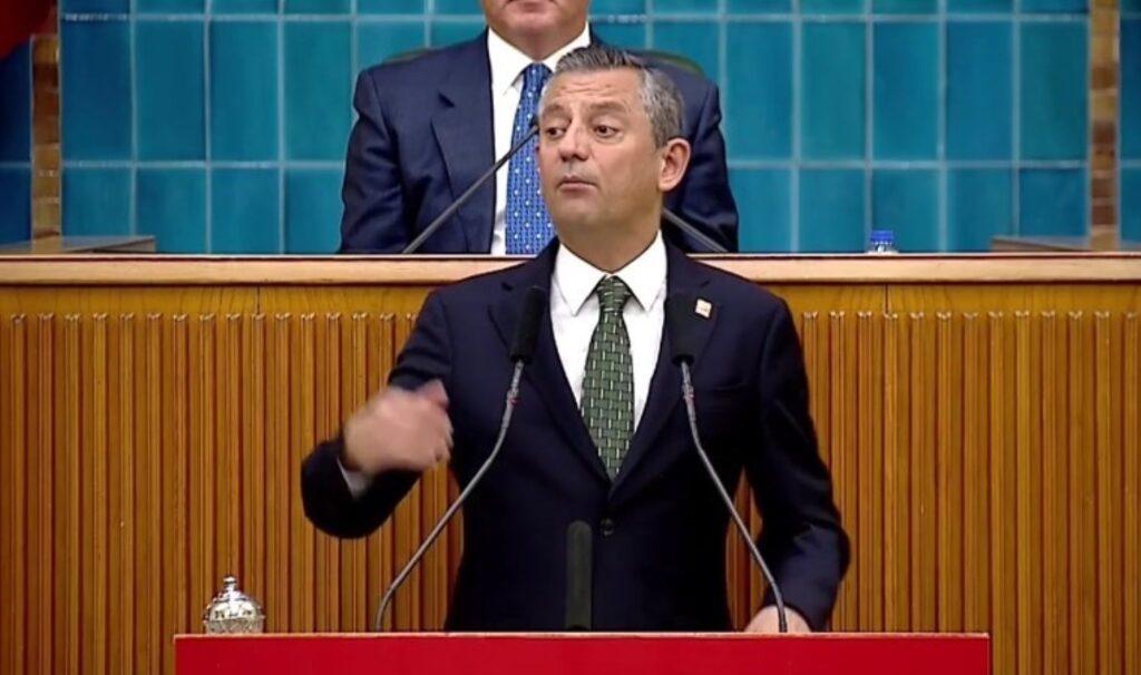 CHP Genel Başkanı Özgür Özel Ekim ayında da birinci parti olduklarını açıkladı