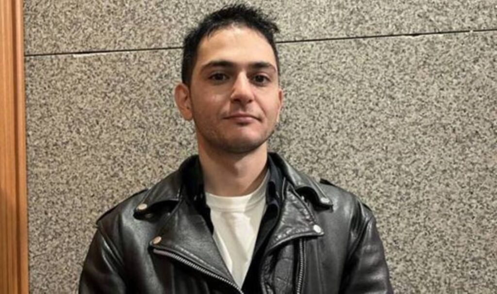 Gazeteci Furkan Karabay tahliye edildi