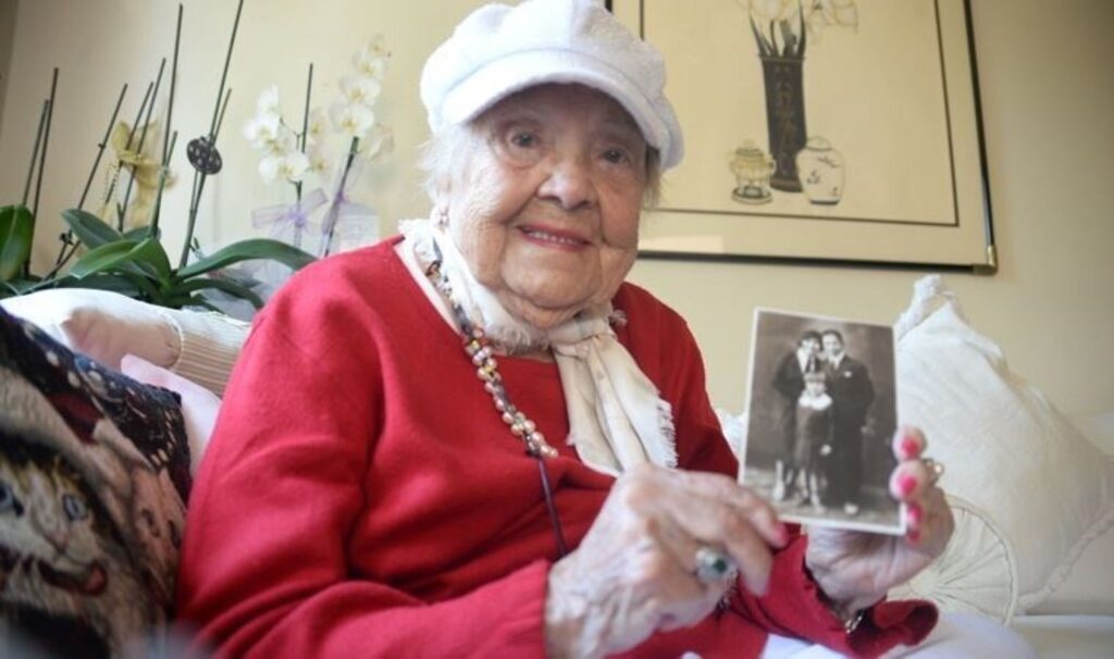 Muazzez İlmiye Çığ hayatını kaybetti