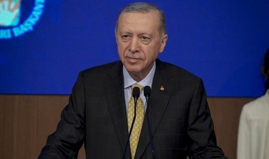 Cumhurbaşkanı Erdoğan:Özgürlük bahanesiyle körpe dimağların işgal edilmesine seyirci kalamayız