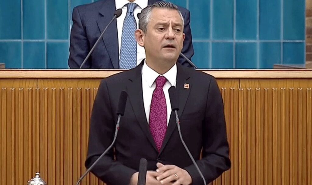 CHP Genel Başkanı Özgür Özel partisinin grup toplantısında konuşuyor: ‘Bu iktidarı değiştireceğiz’