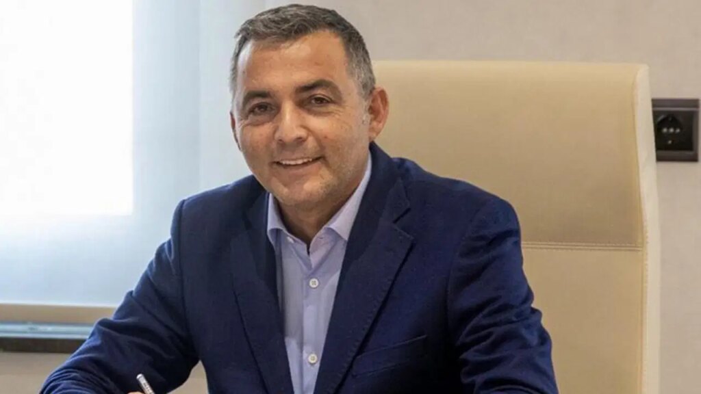 CHP’li Manavgat Belediye Başkanı Niyazi Nefi Kara tutuklandı…Özel’den ilk açıklama: Birtakım bilgiler var. İç açıcı değil